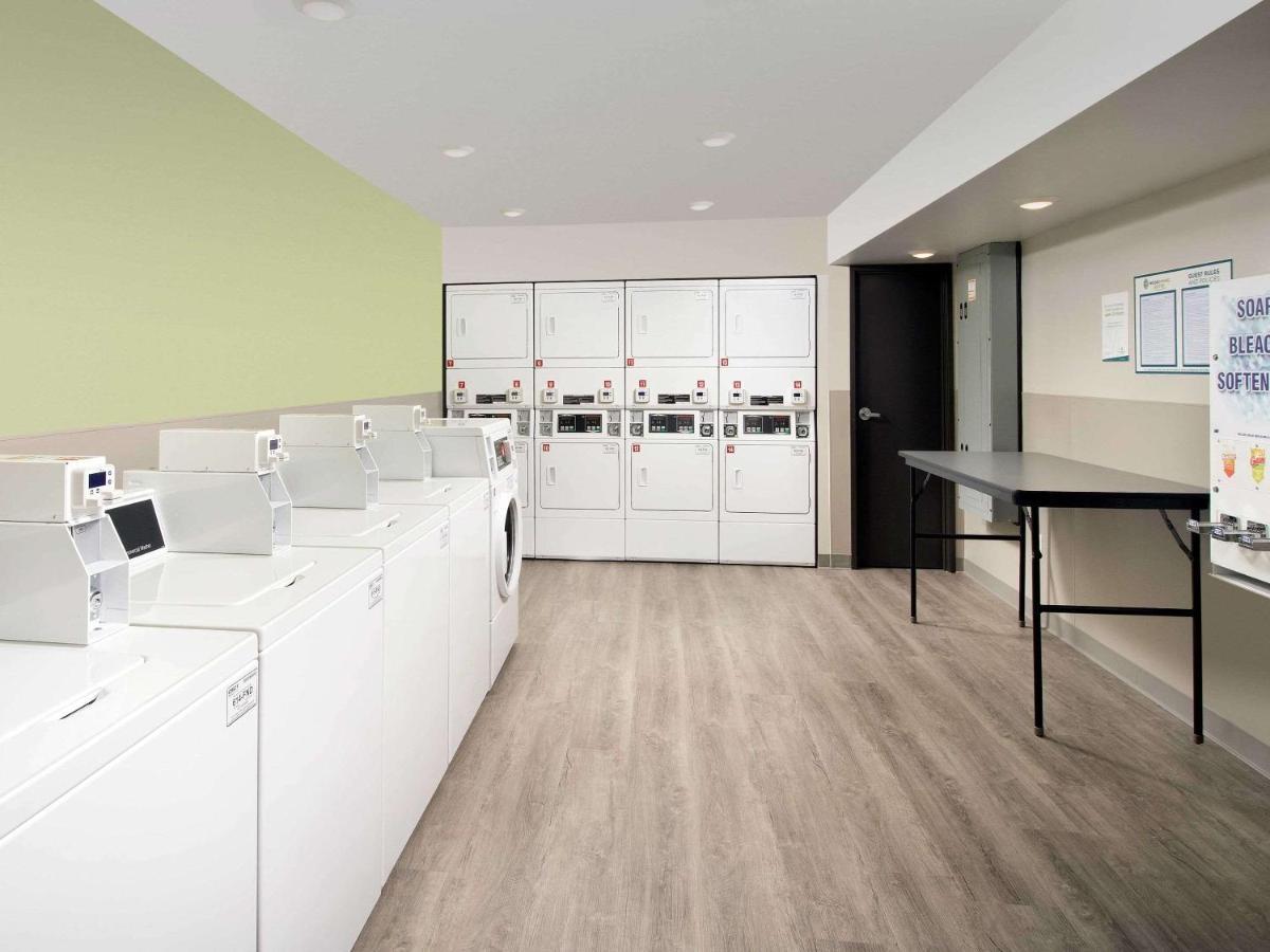 Woodspring Suites Toledo Maumee Kültér fotó