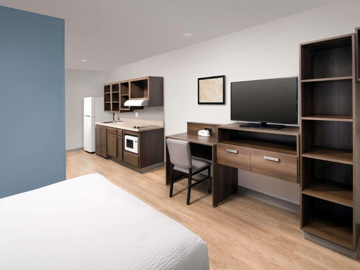 Woodspring Suites Toledo Maumee Kültér fotó
